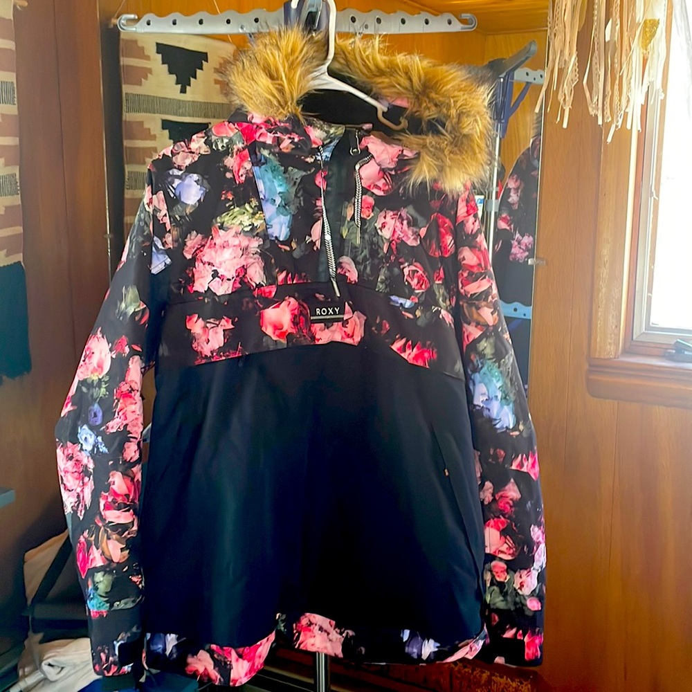 Women’s Roxy Shelter Insulated Jacket, EUC Ski/Snowboard/Snow